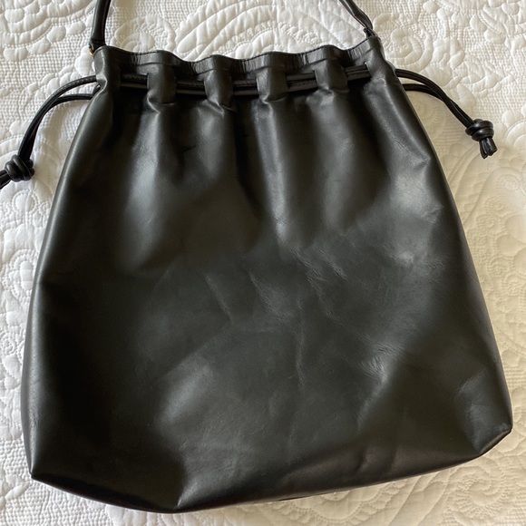 Clare V. Grand Henri large drawstring leather bag - Picture 2 of 16